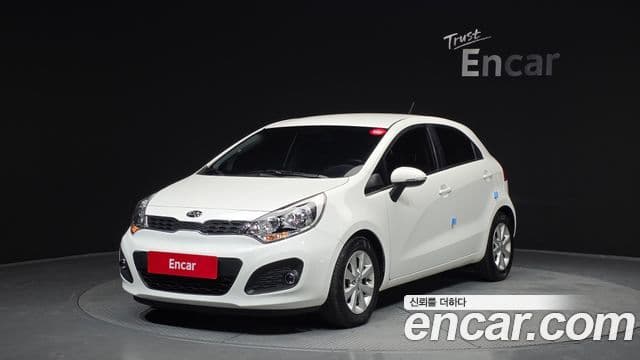 Kia All New Pride Luxury, 2014 1