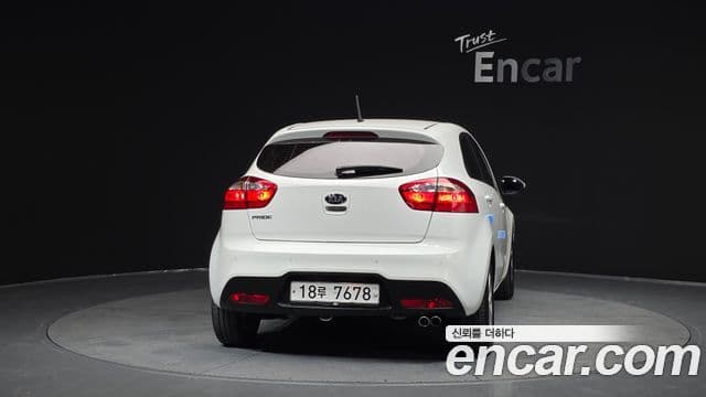 Kia All New Pride Luxury, 2014 4