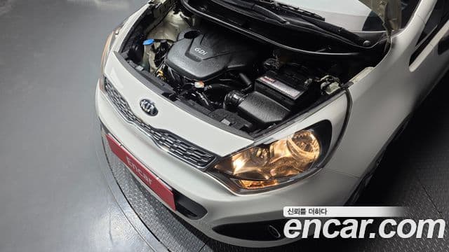 Kia All New Pride Luxury, 2014 6