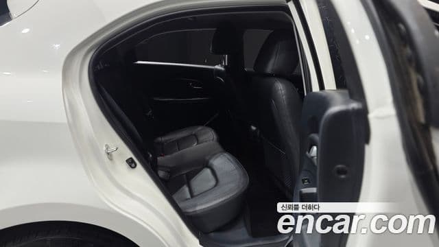 Kia All New Pride Luxury, 2014 13