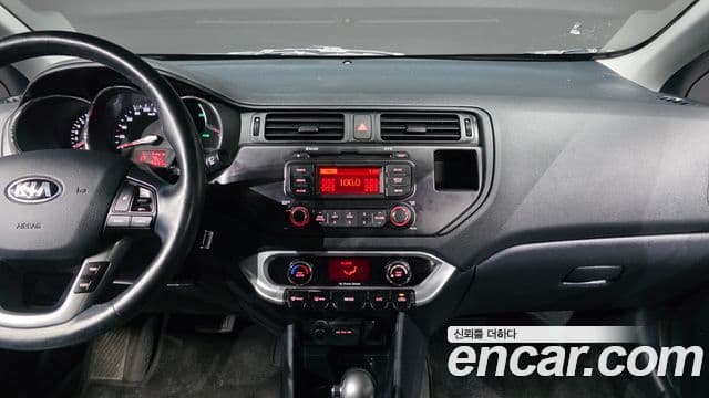 Kia All New Pride Luxury, 2014 18