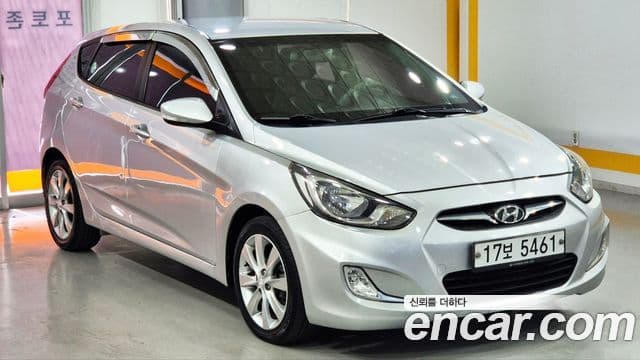 Hyundai Accent(новый кузов / новое поколение) Premier, 2012 3