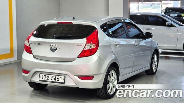 Hyundai Accent(новый кузов / новое поколение) Premier, 2012 6