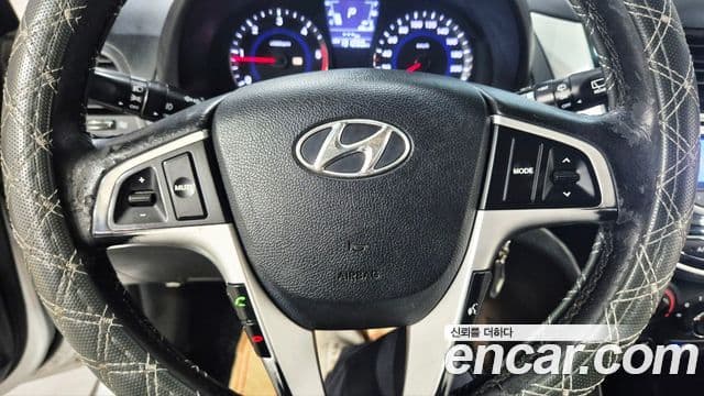 Hyundai Accent(новый кузов / новое поколение) Premier, 2012 8