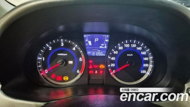 Hyundai Accent(новый кузов / новое поколение) Premier, 2012 9