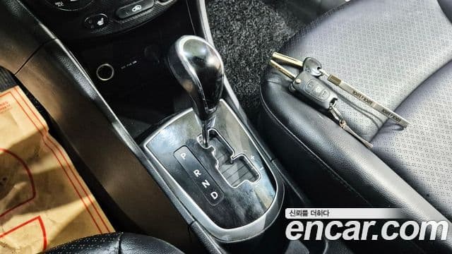 Hyundai Accent(новый кузов / новое поколение) Premier, 2012 11