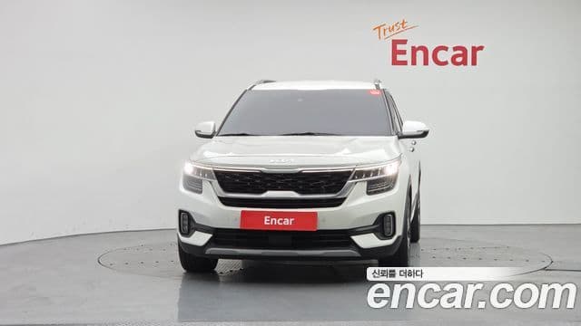 Kia Seltos Signature, 2023 3