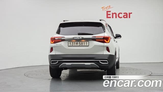 Kia Seltos Signature, 2023 4