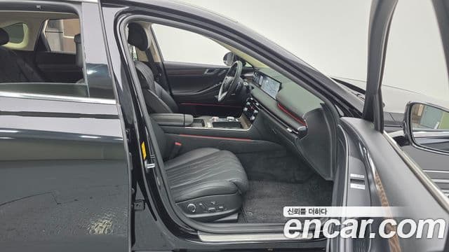 Genesis G80 (RG3) бензин 2.5 турбо AWD, 2025 11