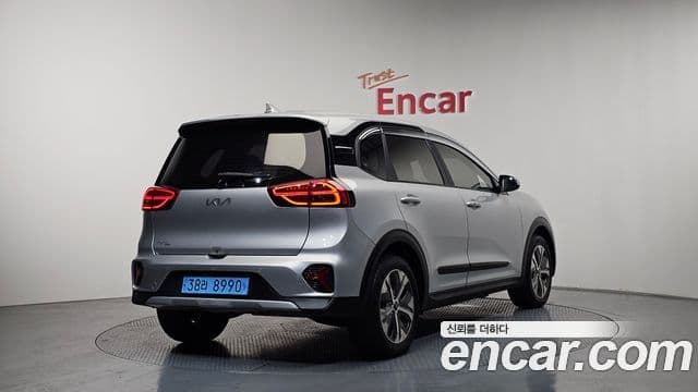 Kia Niro Plus Air (таксомоторный тип), 2023 2