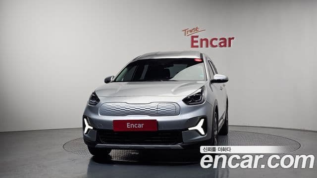 Kia Niro Plus Air (таксомоторный тип), 2023 3