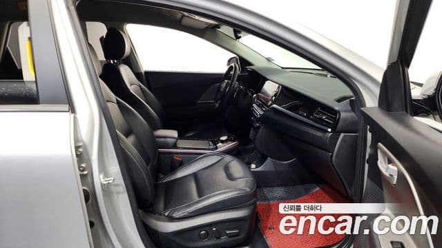 Kia Niro Plus Air (таксомоторный тип), 2023 11