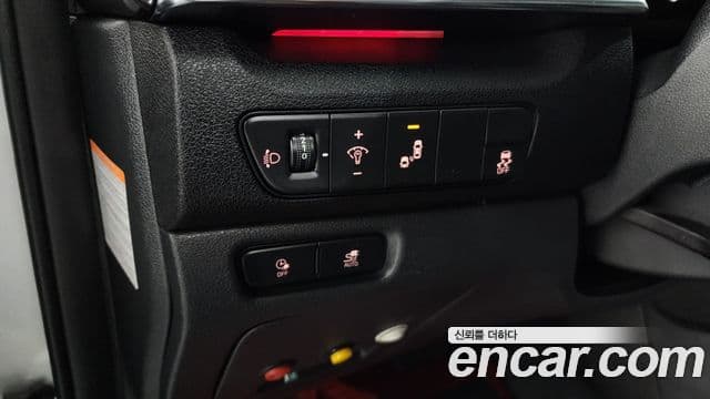 Kia Niro Plus Air (таксомоторный тип), 2023 14