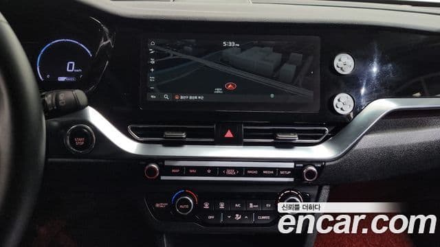 Kia Niro Plus Air (таксомоторный тип), 2023 15