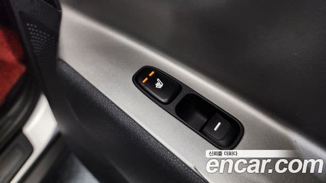 Kia Niro Plus Air (таксомоторный тип), 2023 19