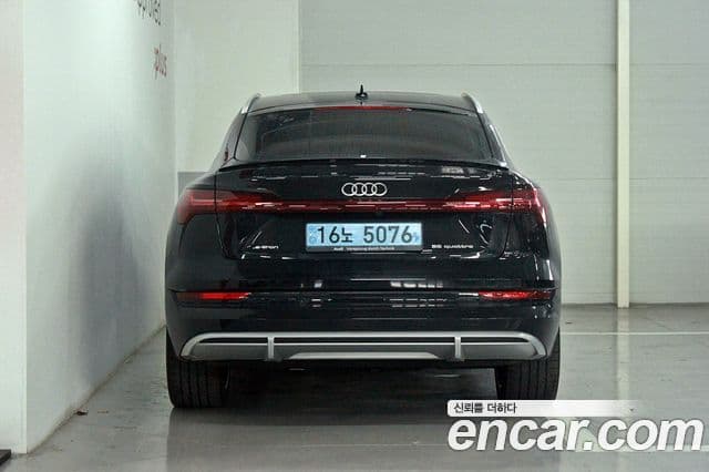 Audi e-Tron 55 Quattro Sportback, 2022 4