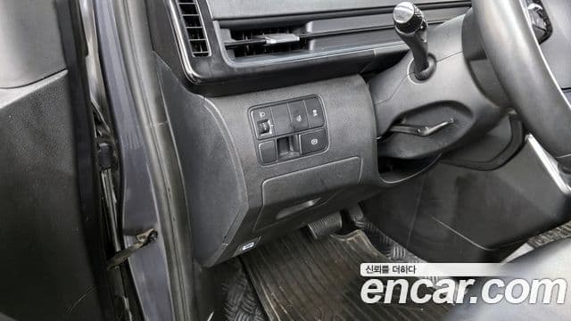 Hyundai Staria Modern, 2022 17