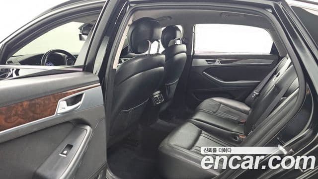 Hyundai Genesis DH Modern, 2015 12