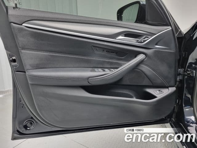 BMW 5시리즈 (G30) 520i M Sport, 2023 17
