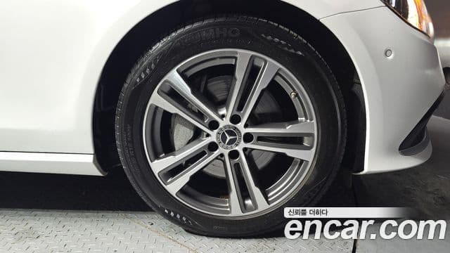 Mercedes-Benz E-класс W213 Avantgarde, 2022 все фото