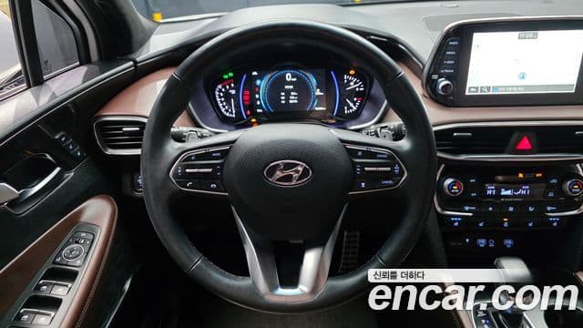 Hyundai Santa Fe TM Inspiration, 2019 13