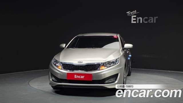 Kia K5 2.0 Deluxe, 2011 3