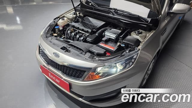 Kia K5 2.0 Deluxe, 2011 6