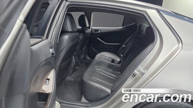 Kia K5 2.0 Deluxe, 2011 11