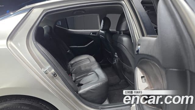 Kia K5 2.0 Deluxe, 2011 13