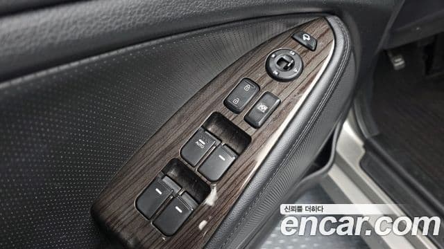 Kia K5 2.0 Deluxe, 2011 14