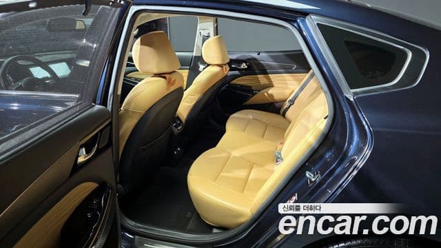 Kia K7 Premier Signature, 2020 11