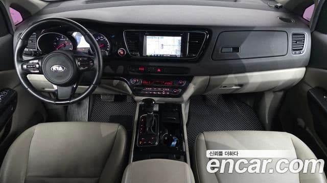 Kia All New Carnival Prestige, 2015 7