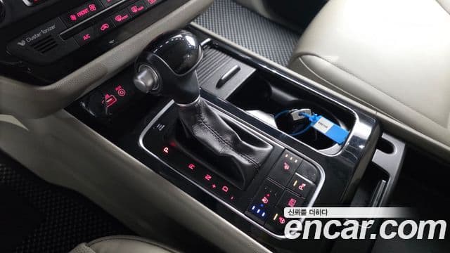 Kia All New Carnival Prestige, 2015 9
