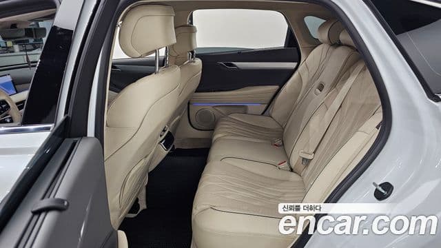 Genesis G80 (RG3) бензин 2.5 турбо 2WD, 2025 12