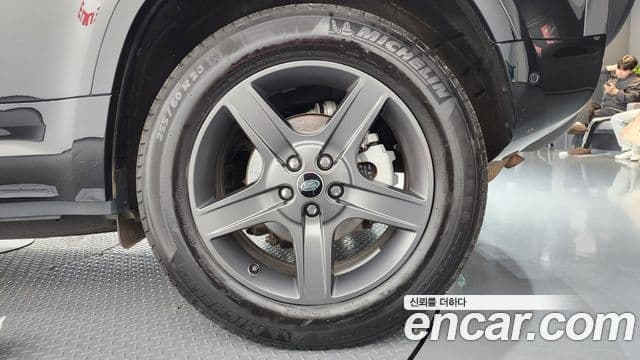 Land Rover Defender (L663) 110 P300 X-Dynamic SE, 2023 все фото