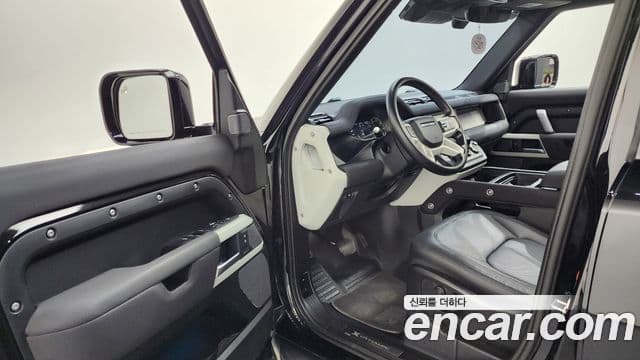 Land Rover Defender (L663) 110 P300 X-Dynamic SE, 2023 10