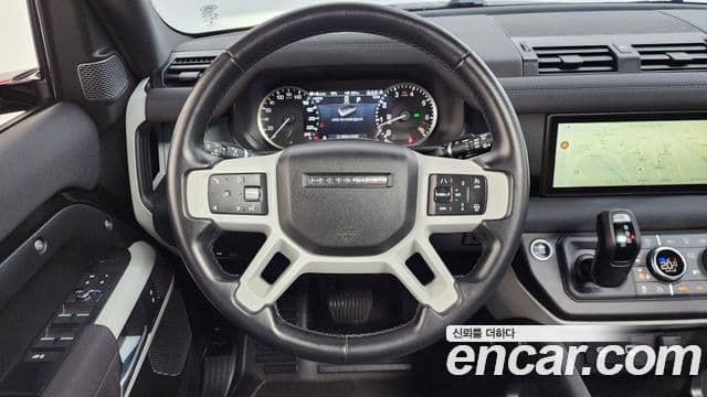 Land Rover Defender (L663) 110 P300 X-Dynamic SE, 2023 13