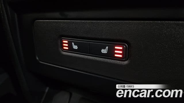 Land Rover Defender (L663) 110 P300 X-Dynamic SE, 2023 19