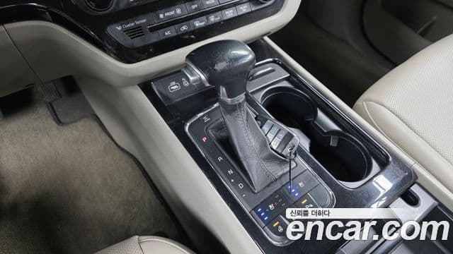 Kia All New Carnival Prestige, 2017 9