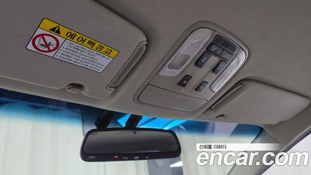 Kia All New Carnival Prestige, 2017 18