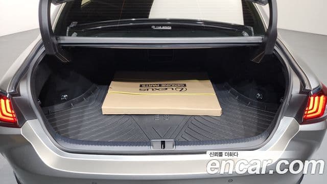 Lexus ES300h 7세대 Executive, 2025 21