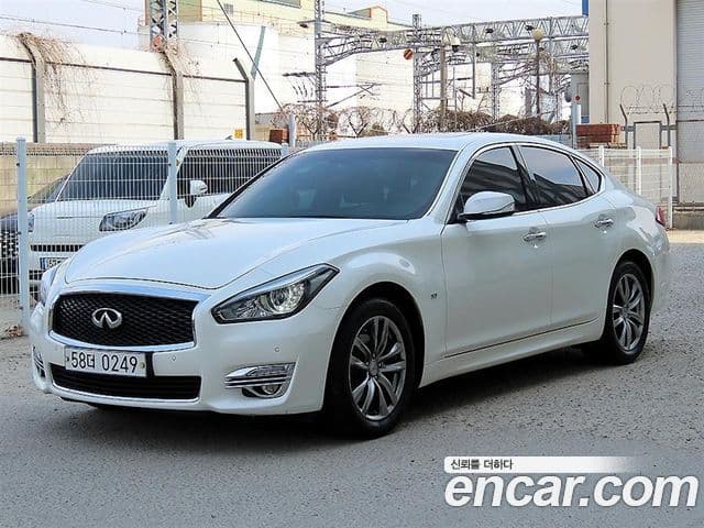 Infiniti Q70 Style, 2016 2