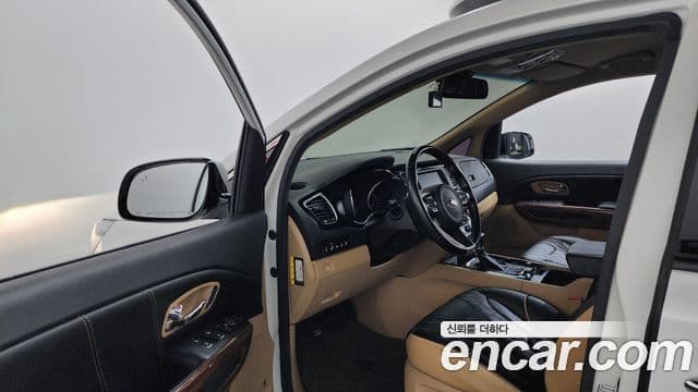 Kia All New Carnival Noblesse, 2017 10