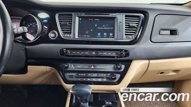 Kia All New Carnival Noblesse, 2017 14