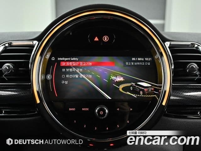 Mini Cooper 클럽맨 2세대, 2024 17