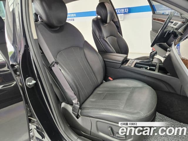 Hyundai Genesis DH Modern, 2014 9