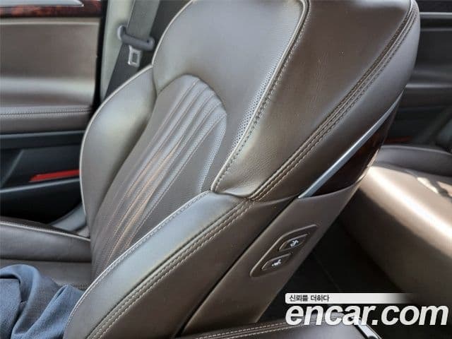 Genesis EQ900 Premium Luxury, 2016 17