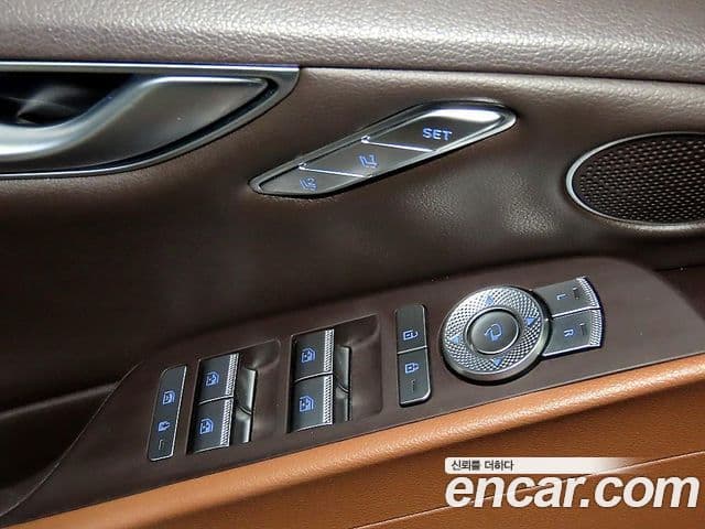 Genesis G80 (RG3) бензин 2.5 турбо 2WD, 2023 14