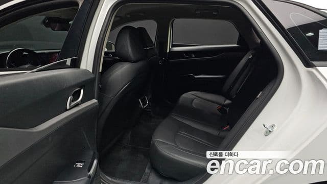 Kia K5 3세대 Standard, 2020 13