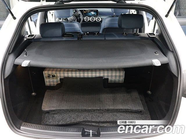 Mercedes-Benz A-класс W177 A220 хэтчбек, 2020 все фото